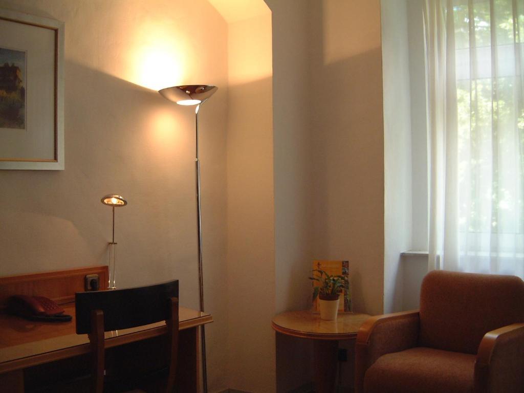 Hotel Restaurant Toscana Naumburg Pokoj fotografie